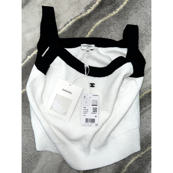 Chanel 23P White Black CC Logo Ribbed Hem Stretch Cotton Knit Top Tank Shirt 38 - Picture 7 of 12